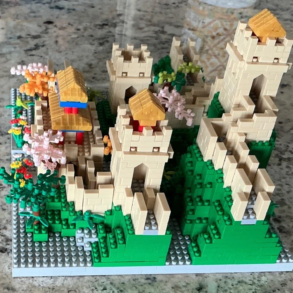 Great Wall China Yanmenguan Building Unassembled Block Set 2000 Pcs Architecture